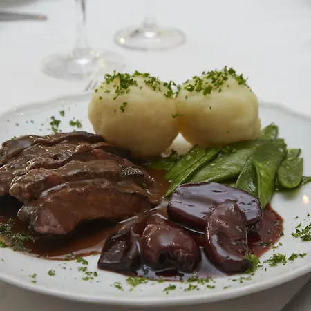 Flair Deutsches Haus Hotel 4*